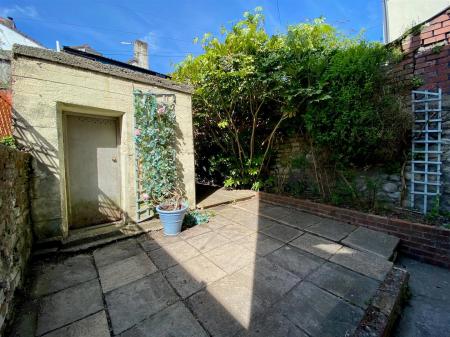 courtyard 2.jpg