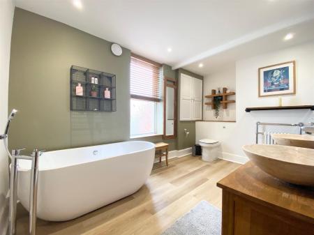 Bathroom - 50 SR.jpg