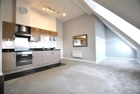Kitchen/living