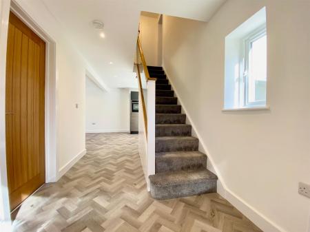 Hallway.jpg