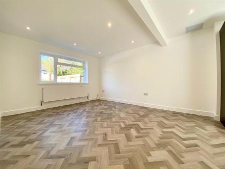 Dining Area.jpg