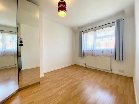 Bedroom 1.jpg