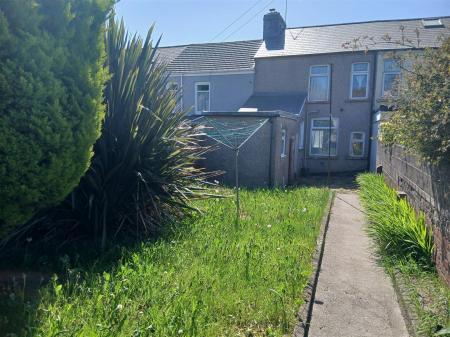 6 llwyn on street rear.jpg