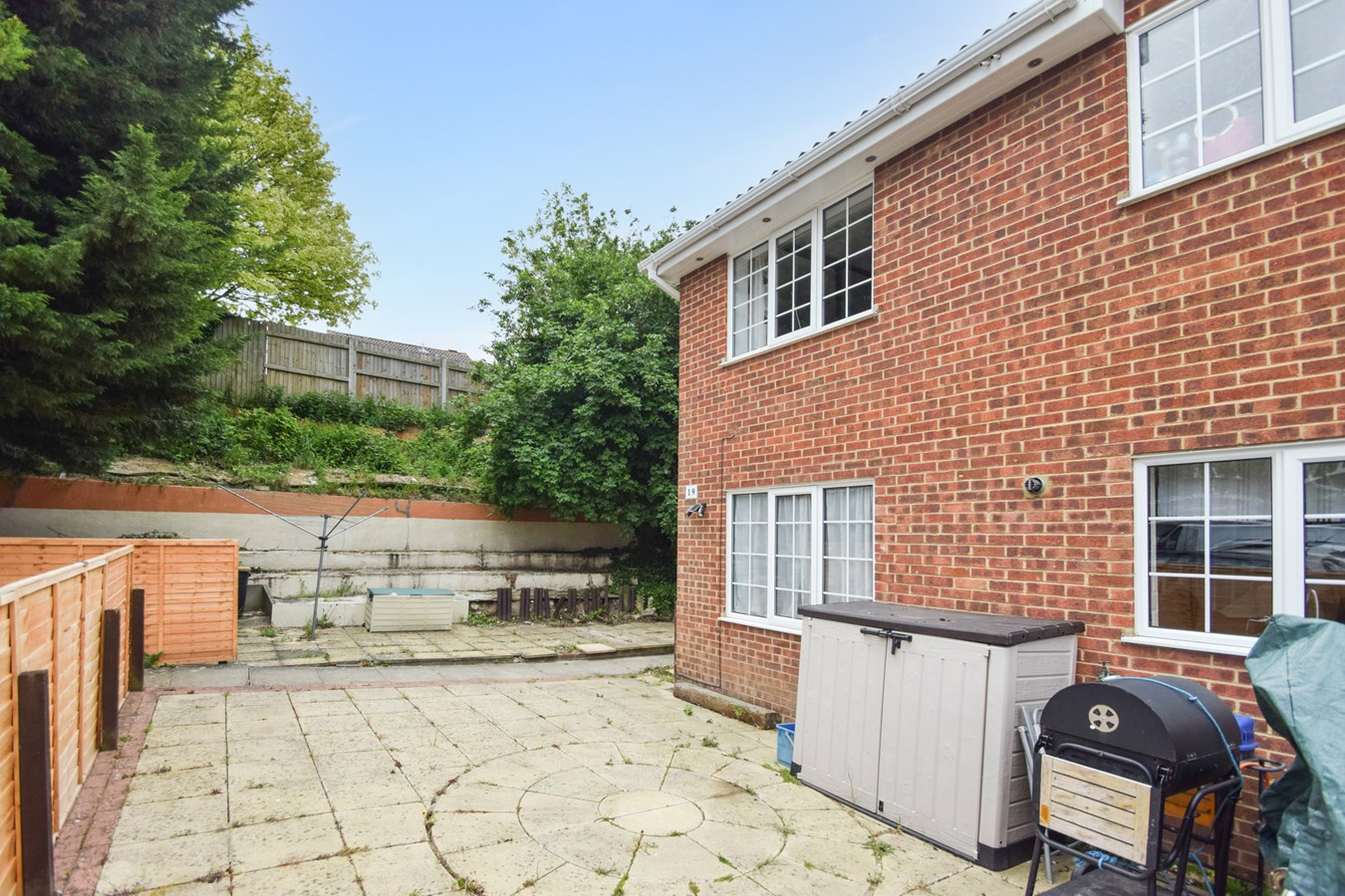 1 bedroom End of Terrace House for sale in Chatham