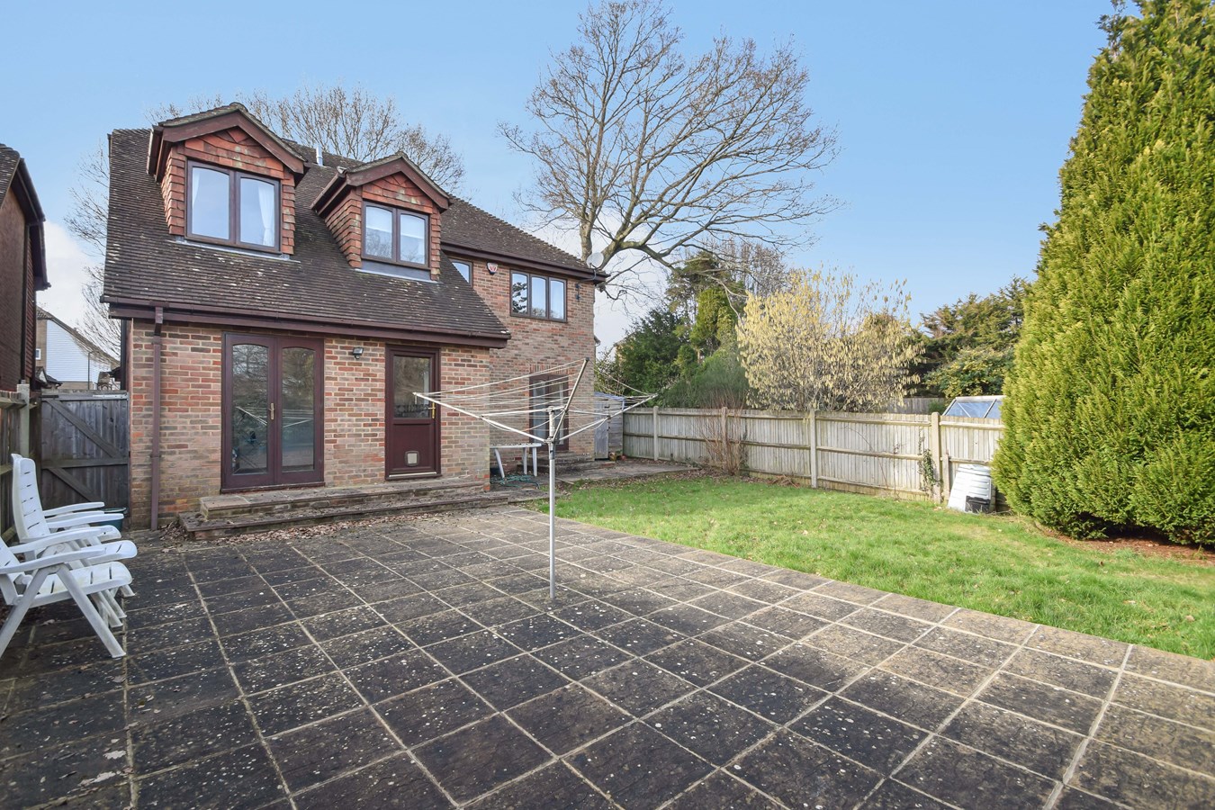 4 bedroom Detached House for sale in Walderslade Woods