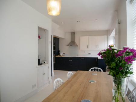 Kitchen diner space