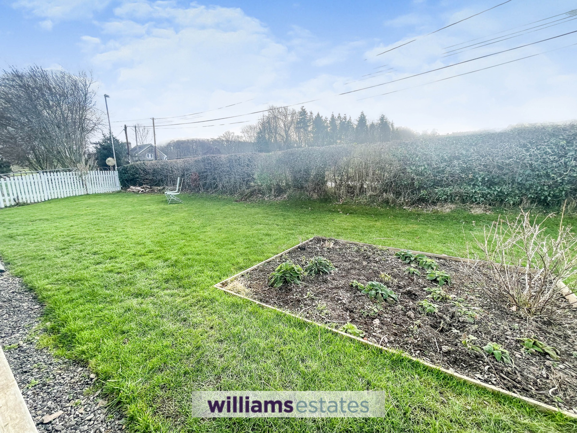 3 bedroom House for sale in Denbigh