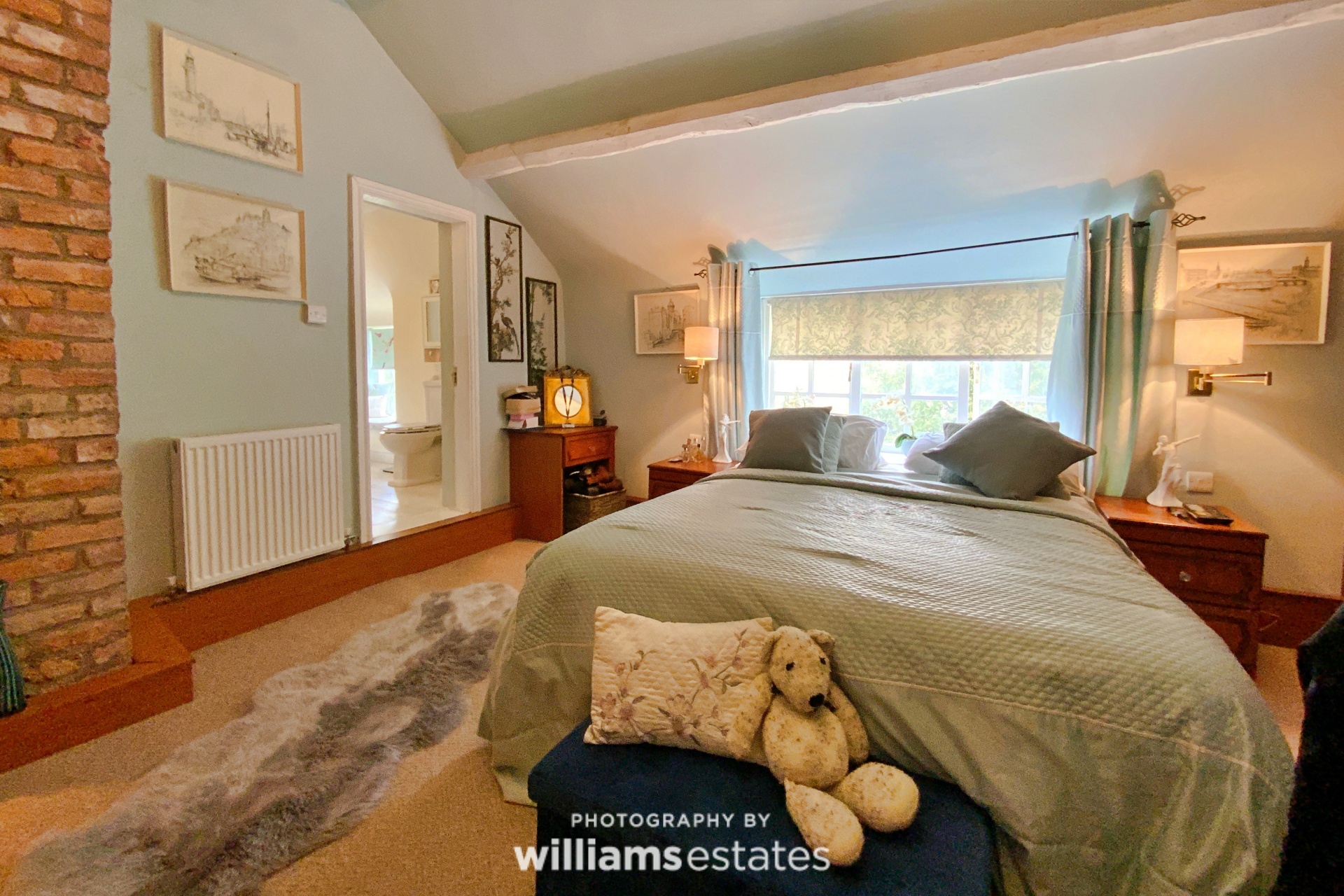 3 bedroom house for sale in Llanfair Dyffryn Clwyd