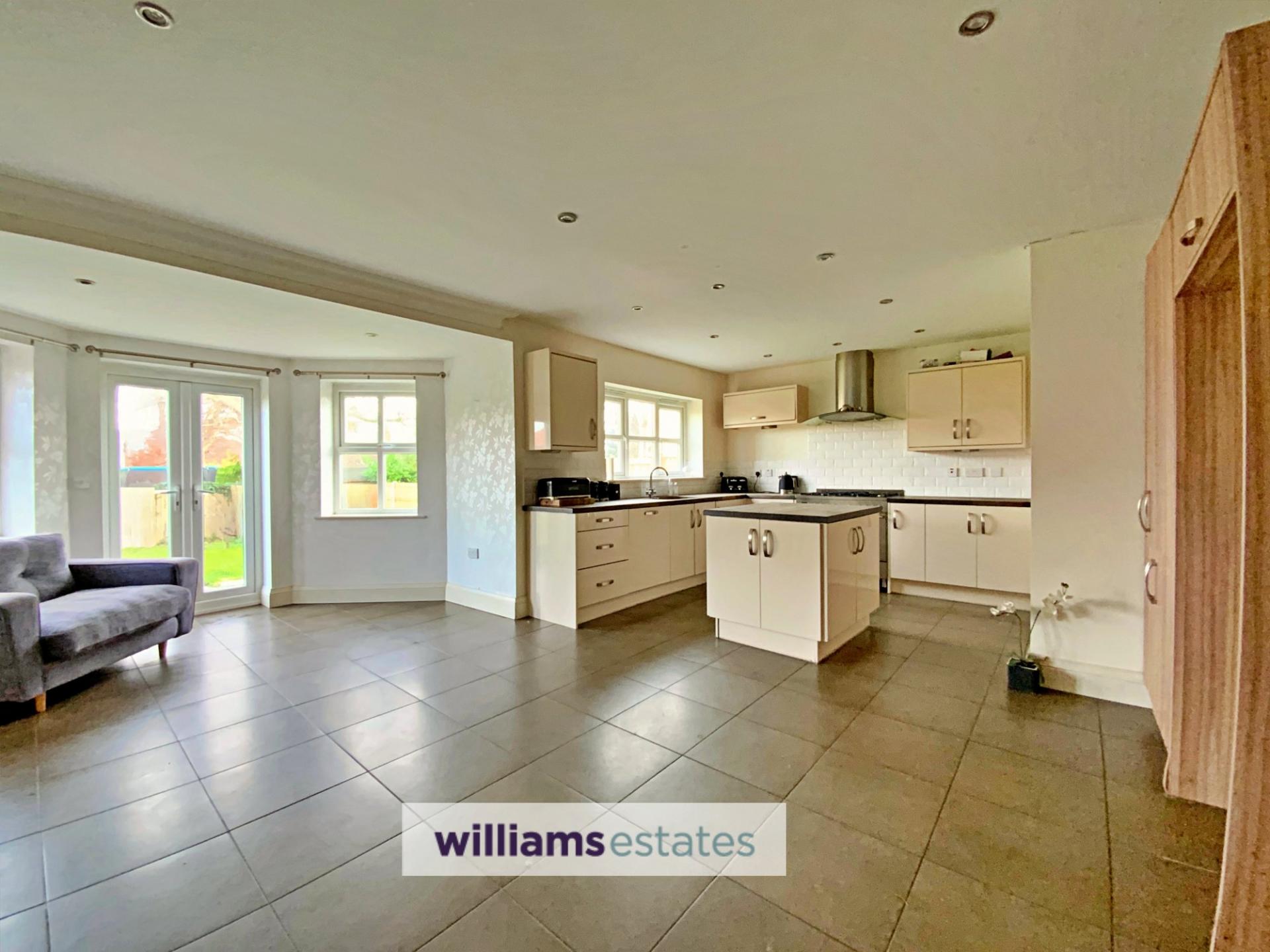 5 bedroom House for sale in Rhuddlan