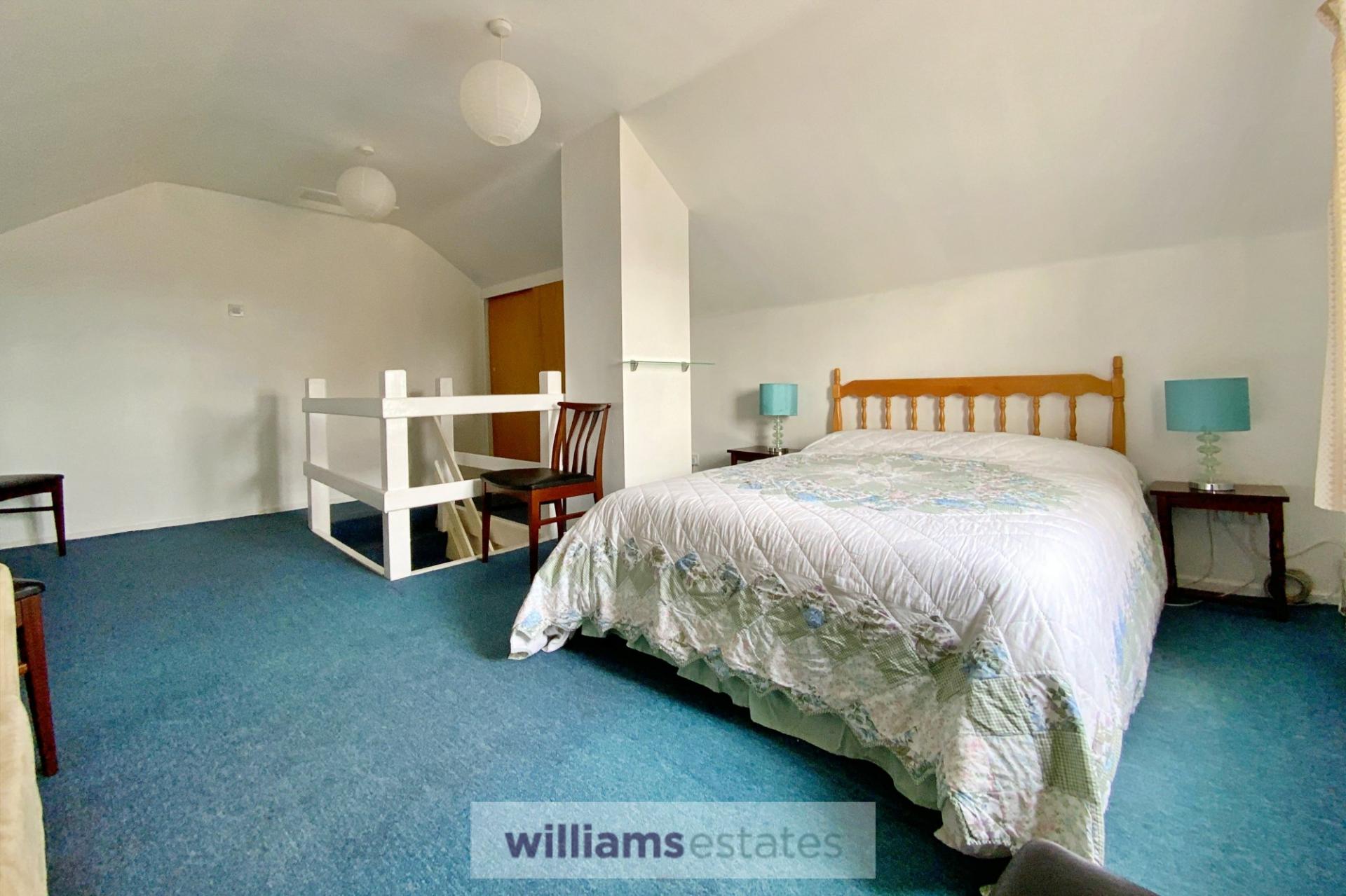 3 bedroom House for sale in Mold