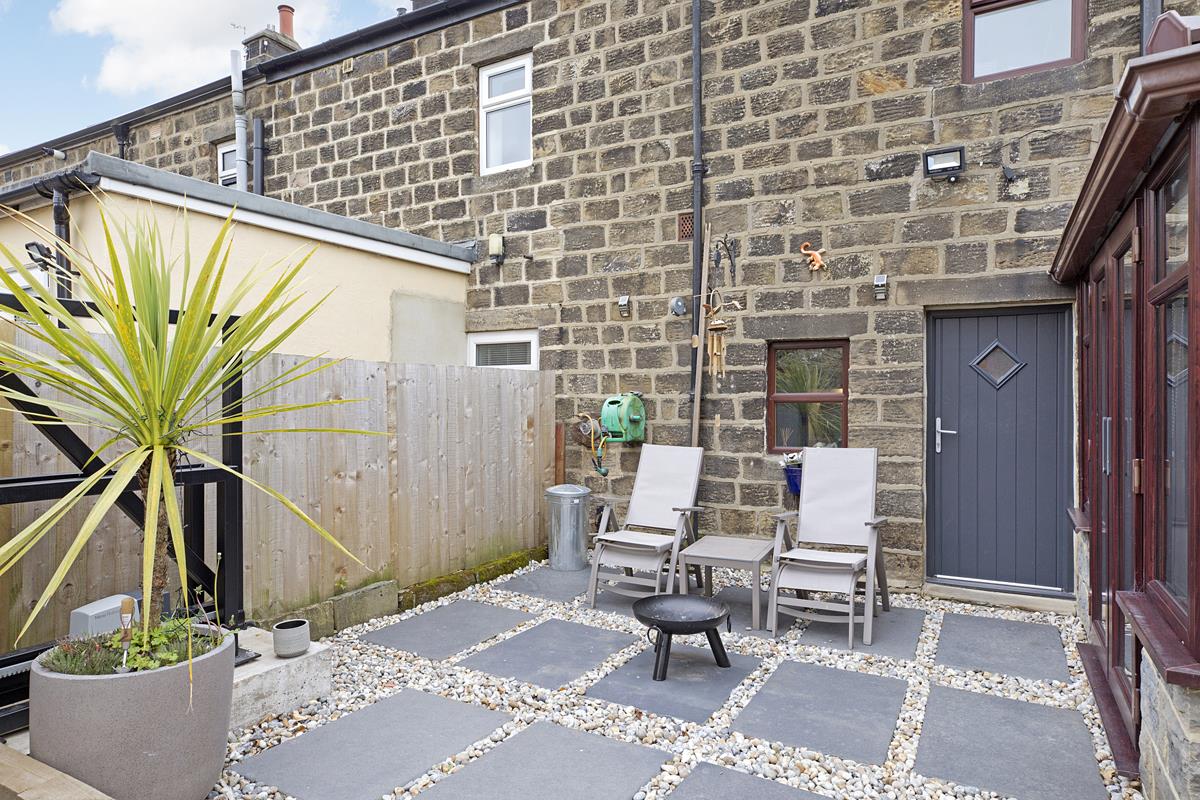 3 bedroom Terraced House for sale in Burley in Wharfedale