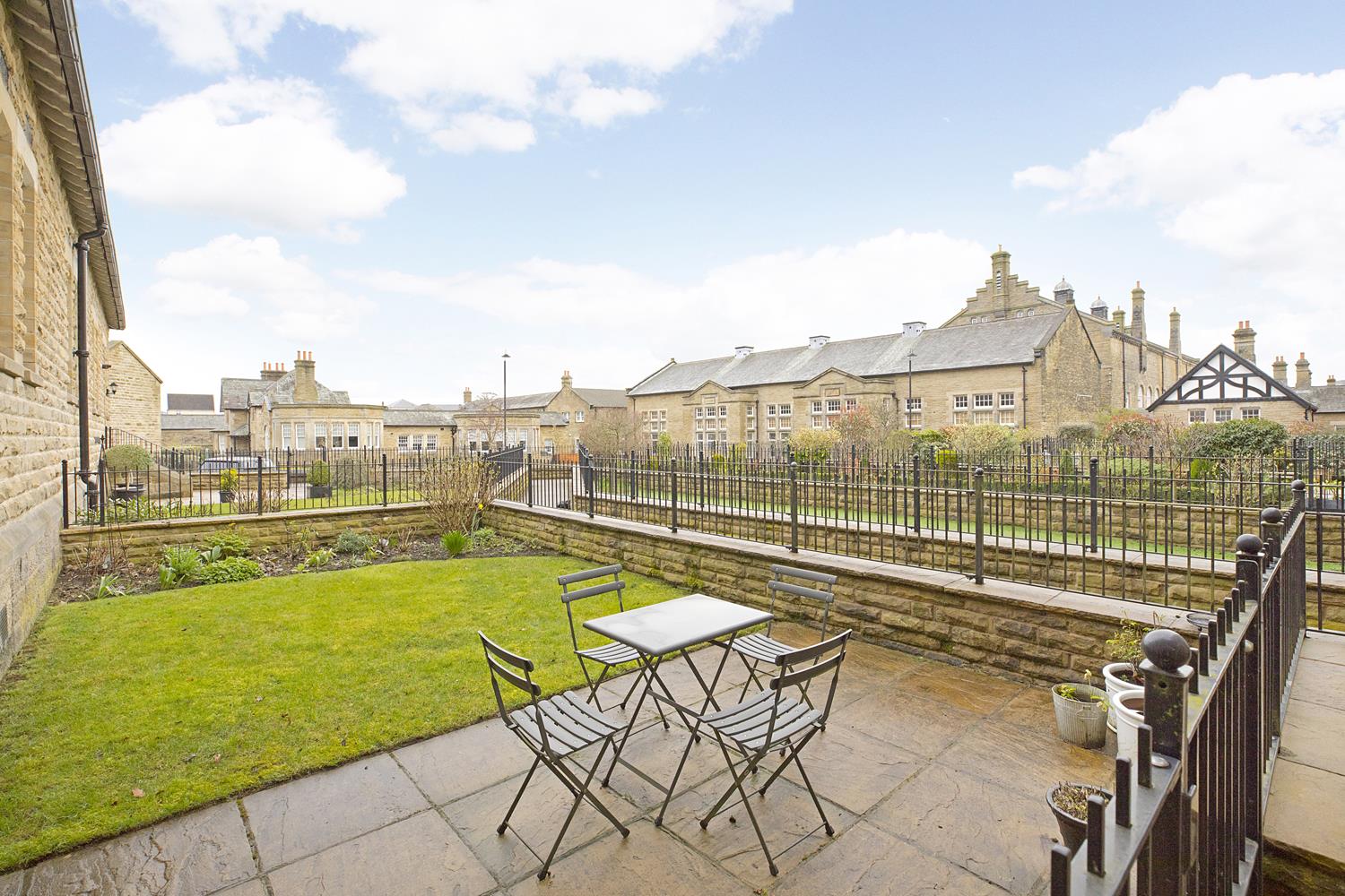 3 bedroom Townhouse for sale in Menston