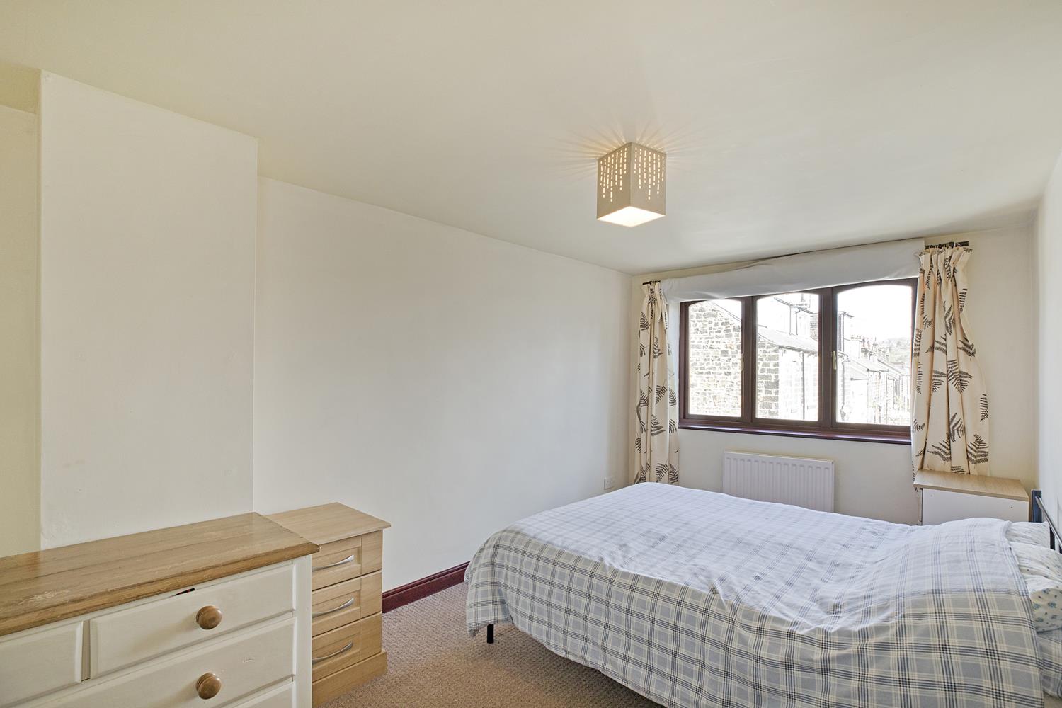 2 bedroom End of Terrace House for sale in Ilkley