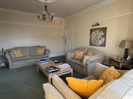 03 LOUNGE_9622.jpg