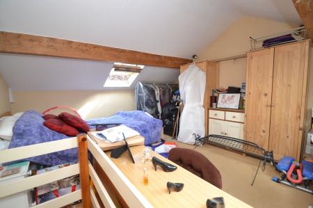 Photograph 11
