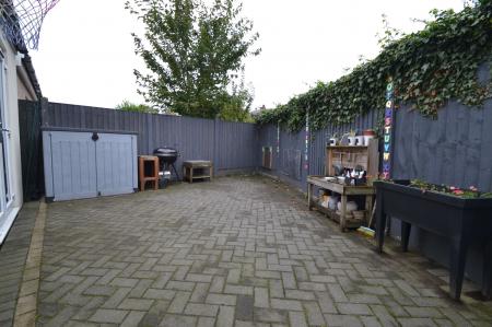 Photograph 16