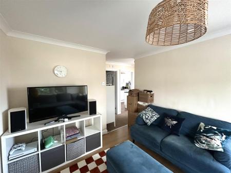 Lounge 3.jpg