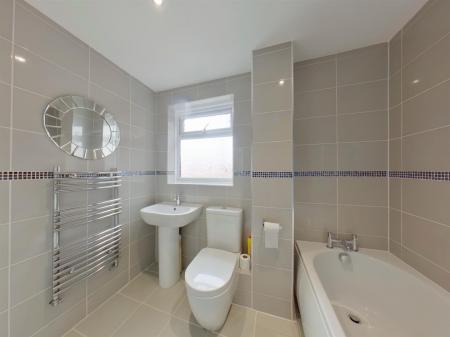 Bathroom (31).jpg