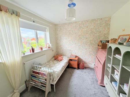 girls bed.jpg
