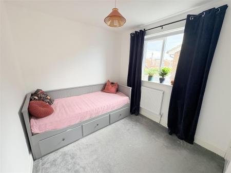 bed 4.jpg