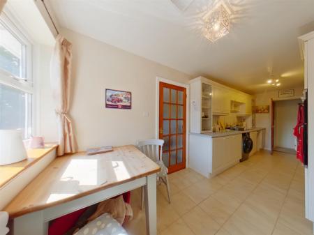 Annex Kitchen.jpg