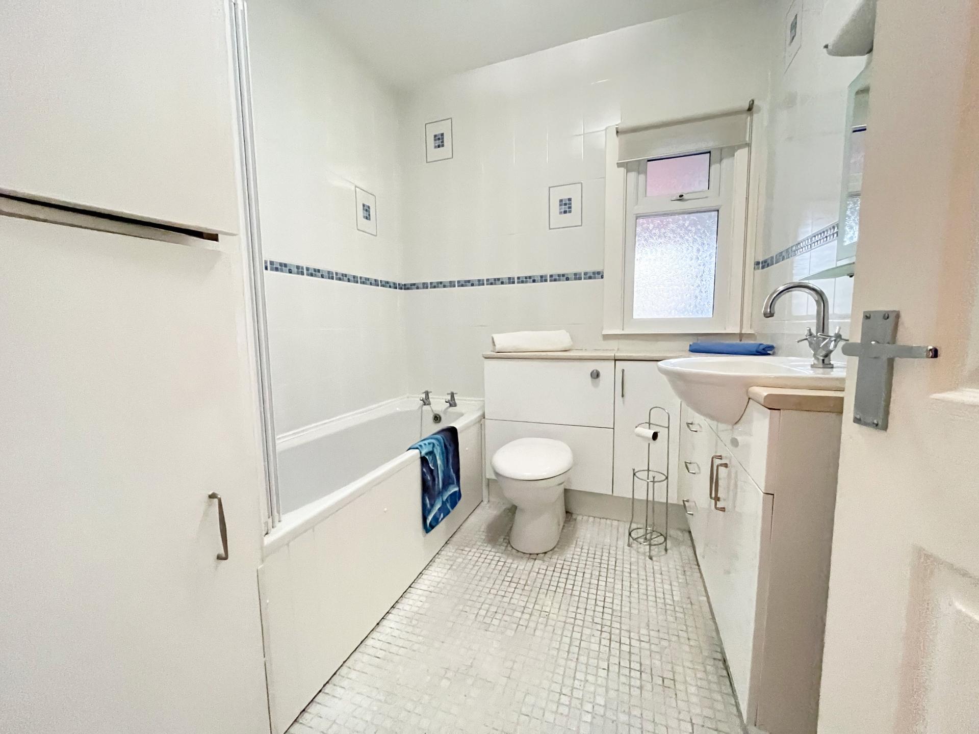 2 bedroom Bungalow for sale in Brynna