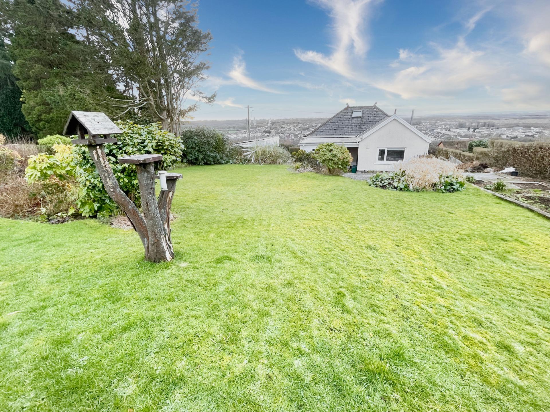 2 bedroom Bungalow for sale in Brynna