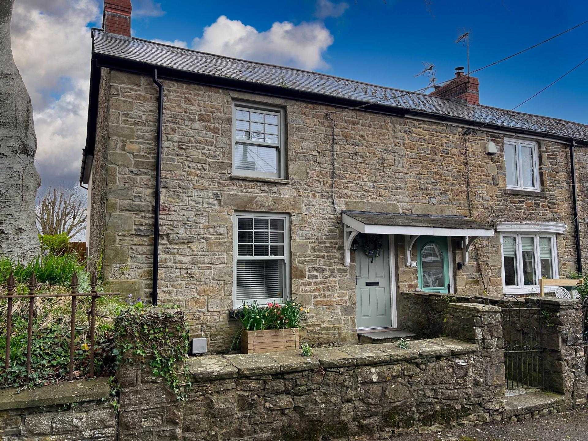 3 bedroom End of Terrace House for sale in Miskin