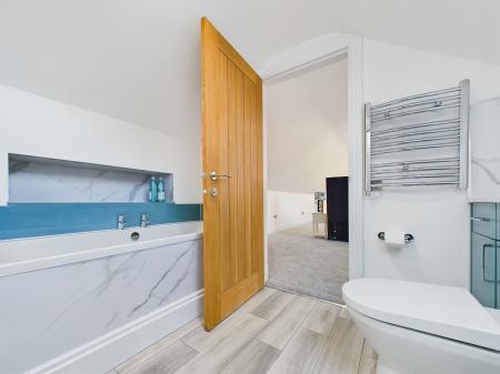En Suite Bath / Shower Room