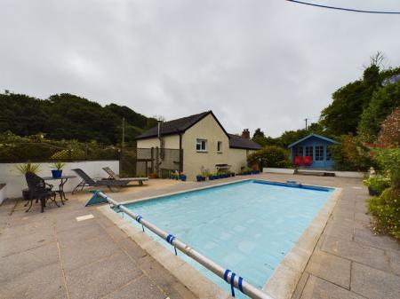 Media image 06