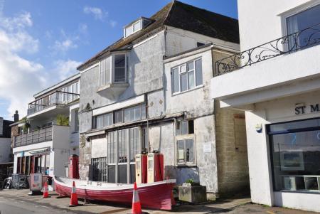 Media image 03