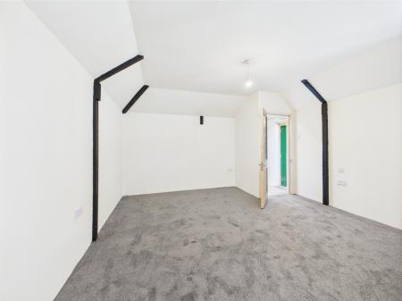 Media image 01