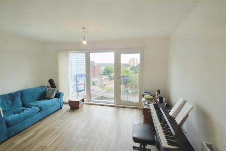 Open plan kitchen / lounge