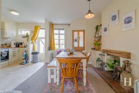 Kitchen lounge
