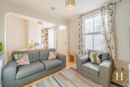 Hadleigh Estate Agents-7.jpg