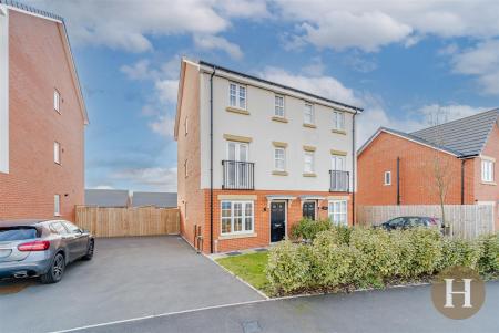 Hadleigh Estate Agents-36.jpg