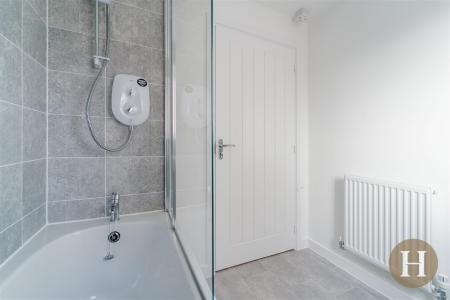 Hadleigh Estate Agents-18.jpg