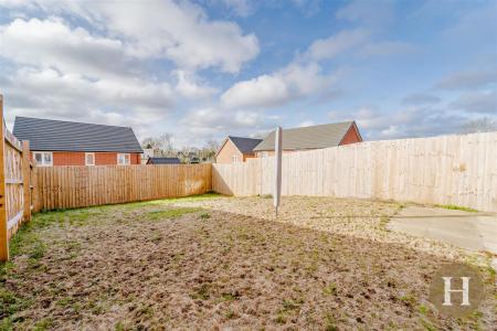 Hadleigh Estate Agents-33.jpg