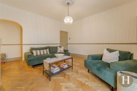Hadleigh Estate Agents-8.jpg