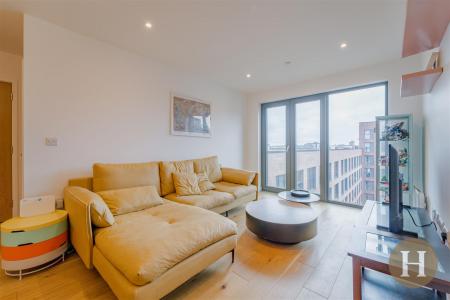 Hadleigh Estate Agents-14.jpg