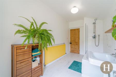 Hadleigh Estate Agents-27.jpg