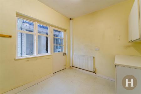 Hadleigh Estate Agents-12.jpg