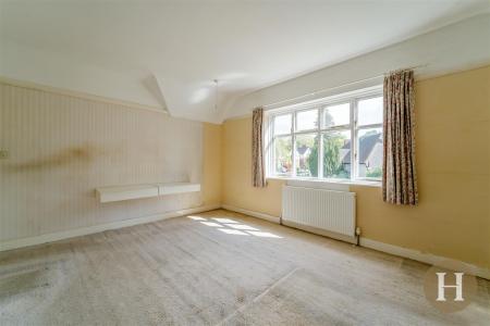 Hadleigh Estate Agents-28.jpg