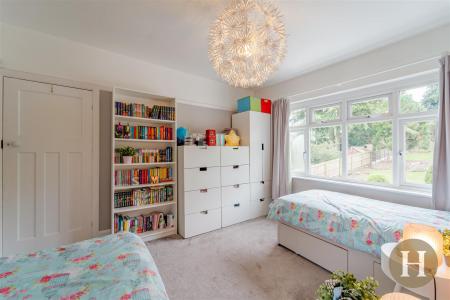 Hadleigh Estate Agents-24.jpg