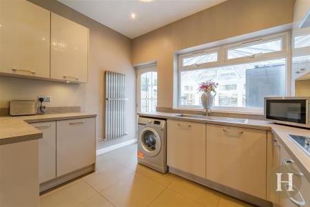 Hadleigh Estate Agents-12.jpg