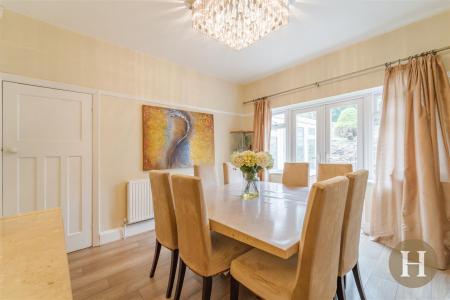 Hadleigh Estate Agents-8.jpg