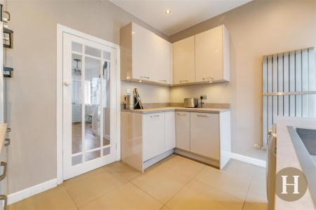 Hadleigh Estate Agents-15.jpg