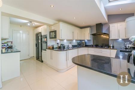 Hadleigh Estate Agents-16.jpg