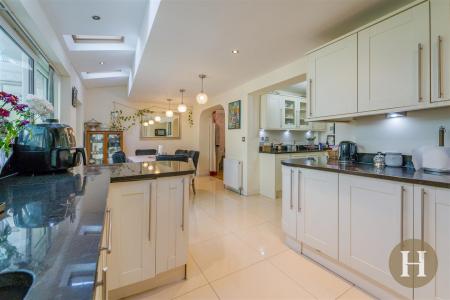 Hadleigh Estate Agents-13.jpg