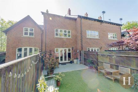 Hadleigh Estate Agents-37.jpg